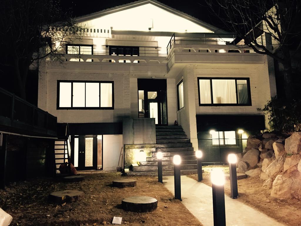 House 740 Hostel Seoul Exterior photo