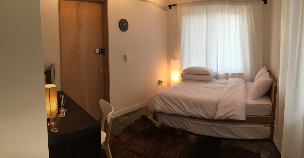 House 740 Hostel Seoul Room photo