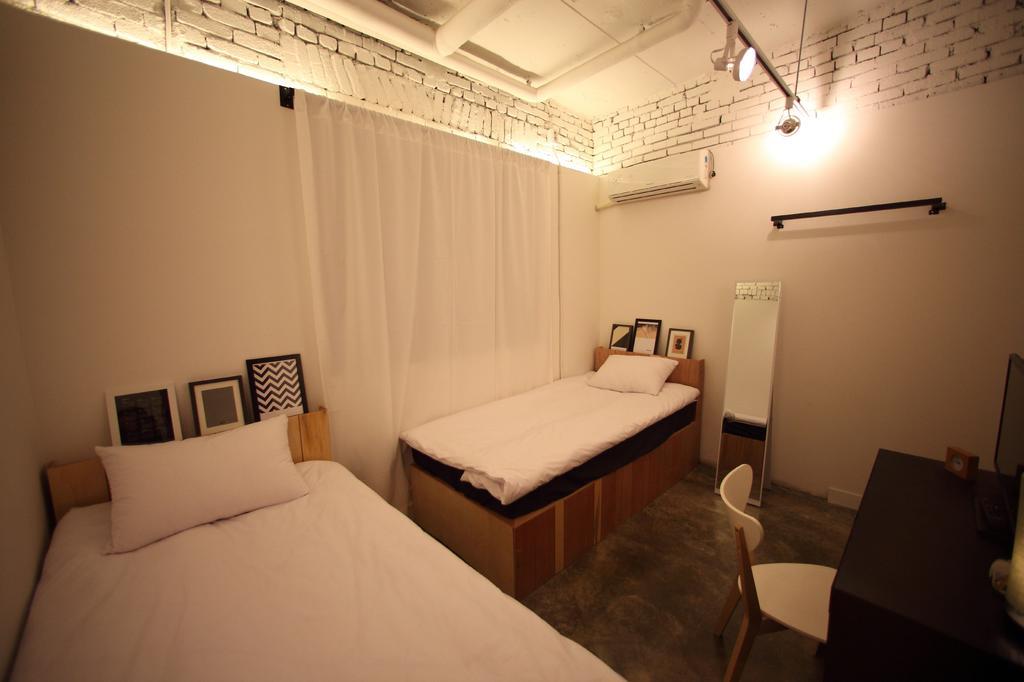 House 740 Hostel Seoul Room photo