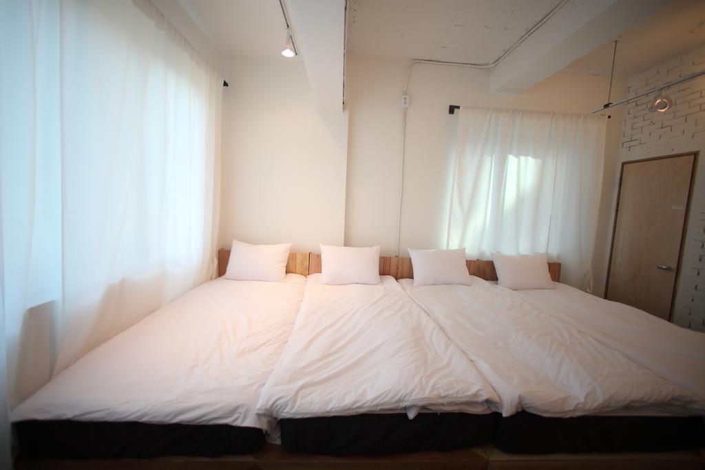 House 740 Hostel Seoul Room photo